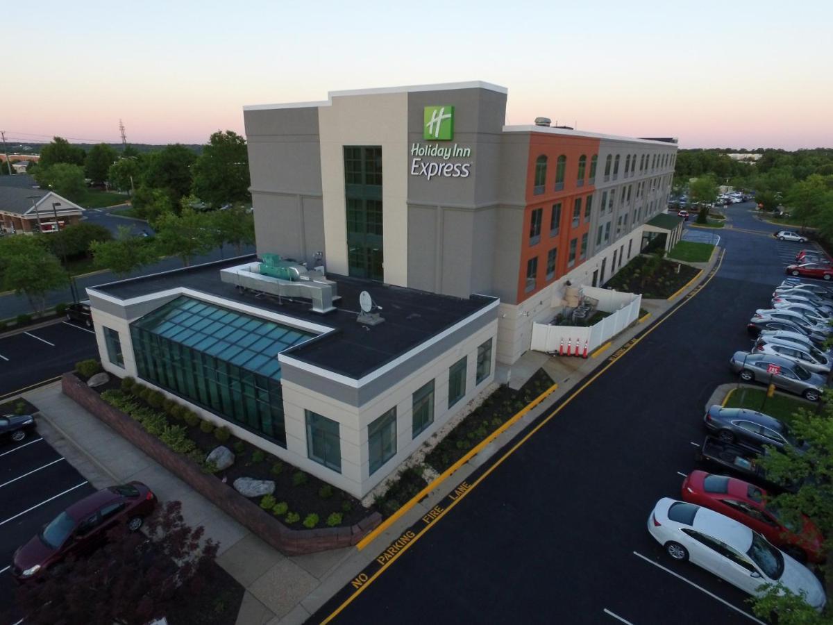 Holiday Inn Express Quantico - Stafford, An Ihg Hotel Екстериор снимка