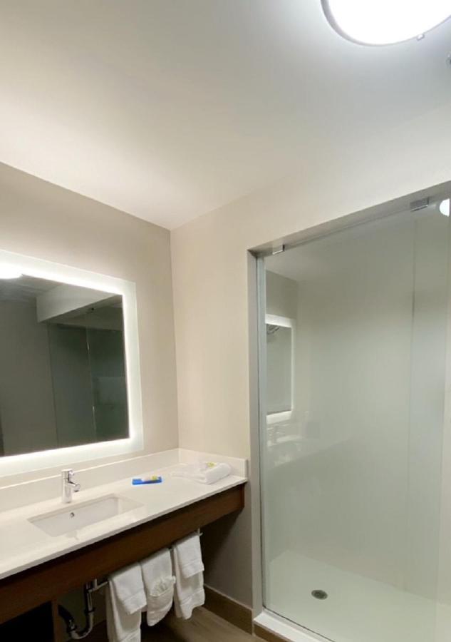 Holiday Inn Express Quantico - Stafford By Ihg Екстериор снимка