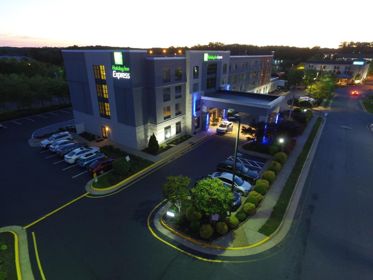 Holiday Inn Express Quantico - Stafford, An Ihg Hotel Екстериор снимка