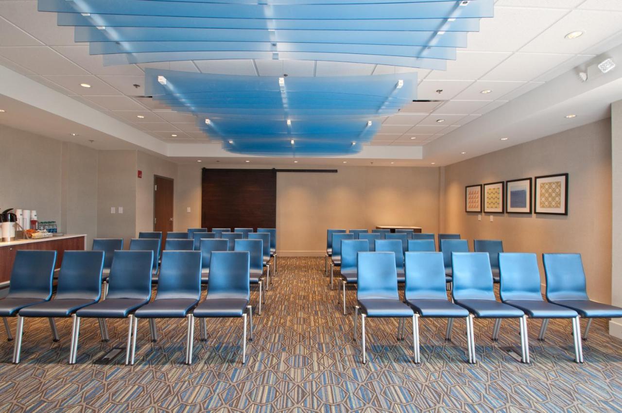 Holiday Inn Express Quantico - Stafford By Ihg Екстериор снимка