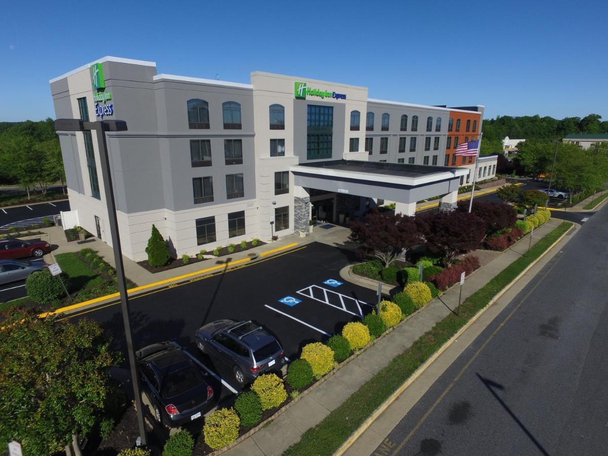 Holiday Inn Express Quantico - Stafford, An Ihg Hotel Екстериор снимка